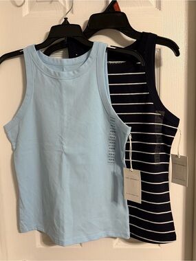 Free Assembly women’s tank top bundle